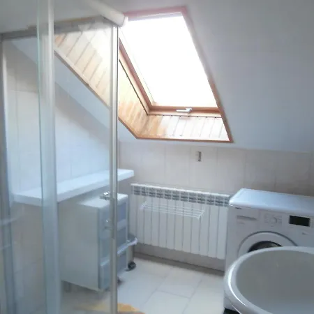 Schoene Nahe Messe Stuttgart Und Flughafen Fuer 1-4 Businessgaeste Appartement *