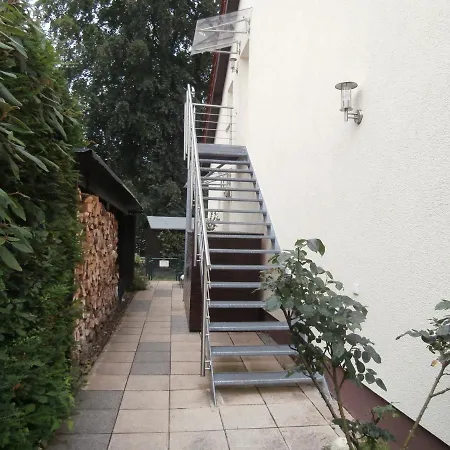 Schoene Nahe Messe Stuttgart Und Flughafen Fuer 1-4 Businessgaeste * Ostfildern